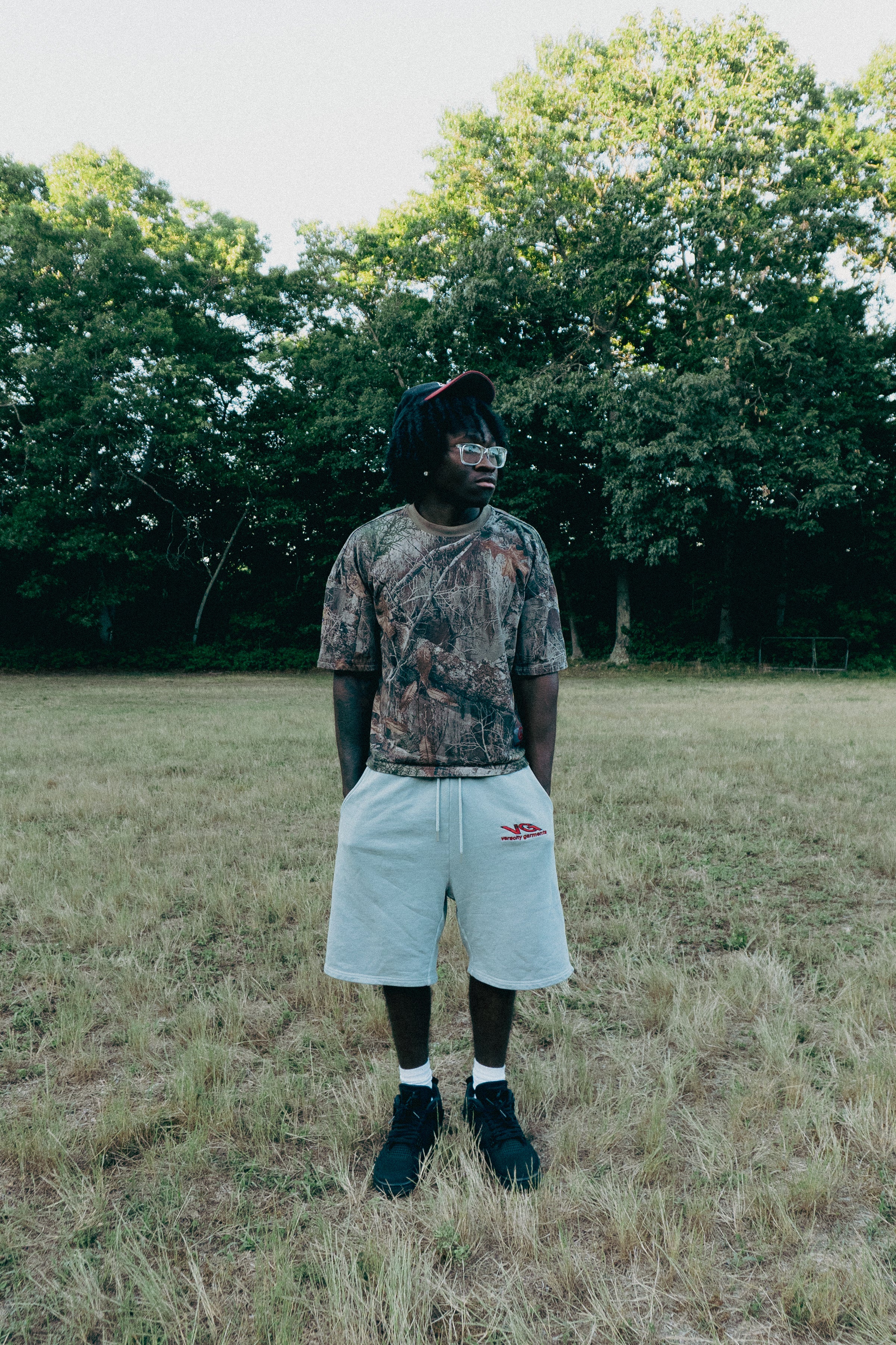 Baggy Flee Shorts on model
